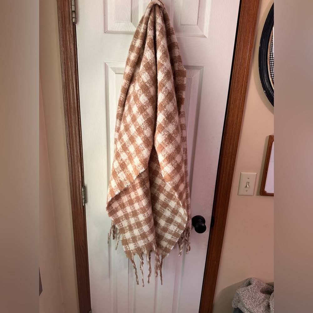 Aerie Tan and White gingham scarf LARGE